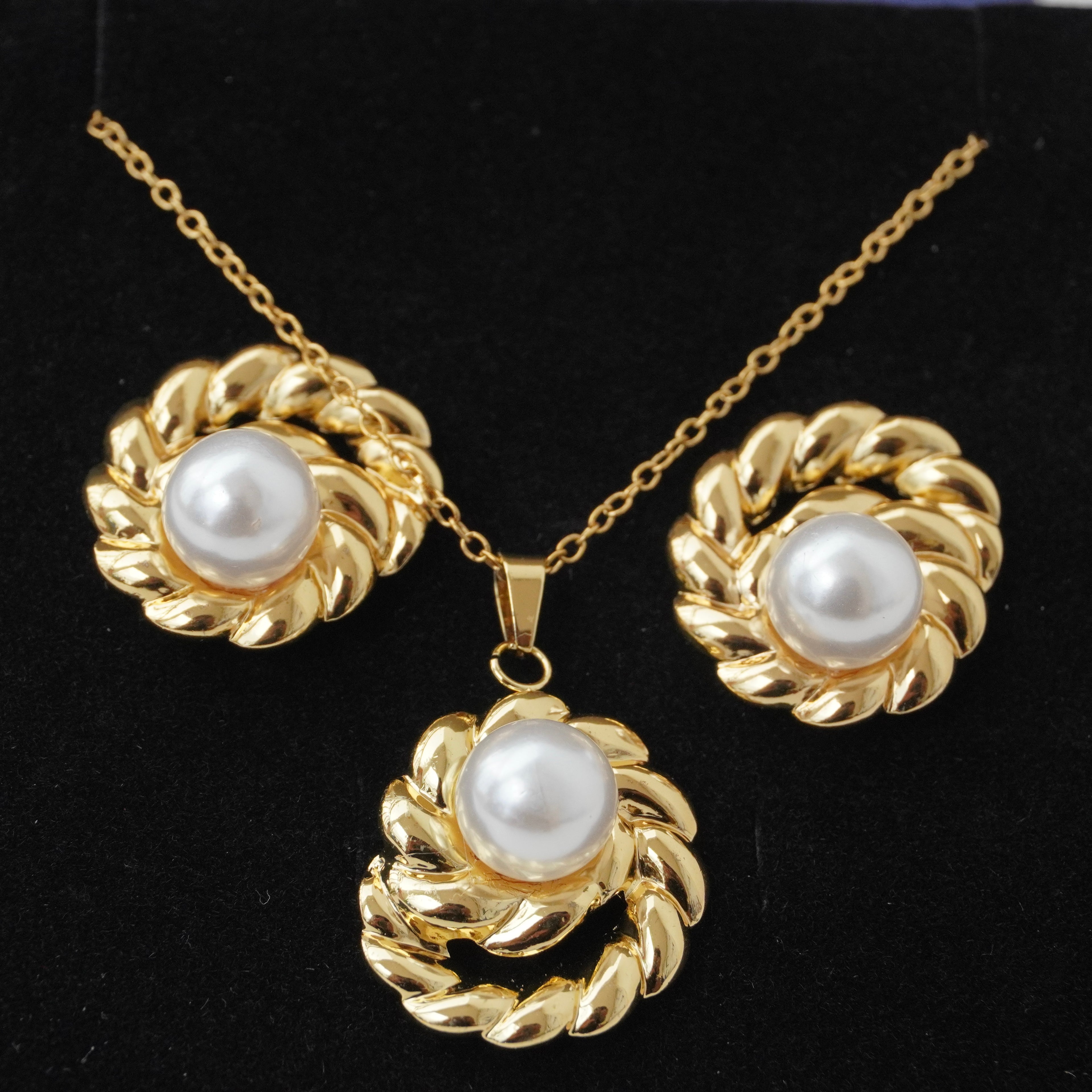 As gold matching sets