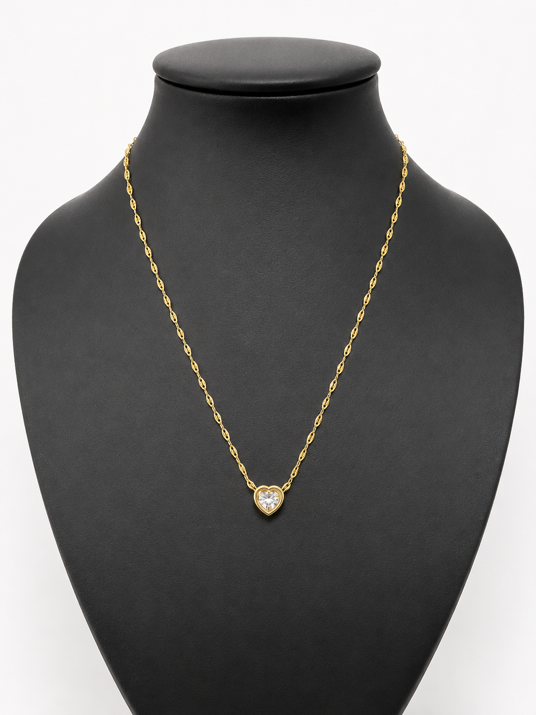 Lily gem crust heart stainless necklace