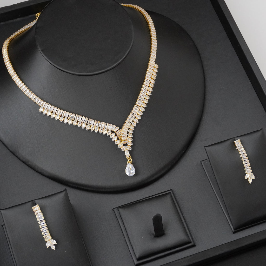 The Duchess drop set