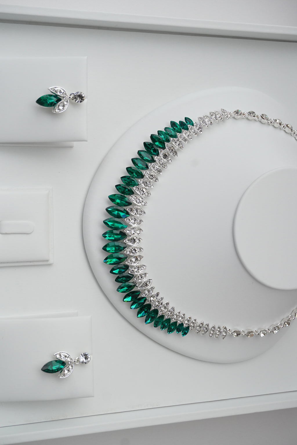 The emerald bridal set