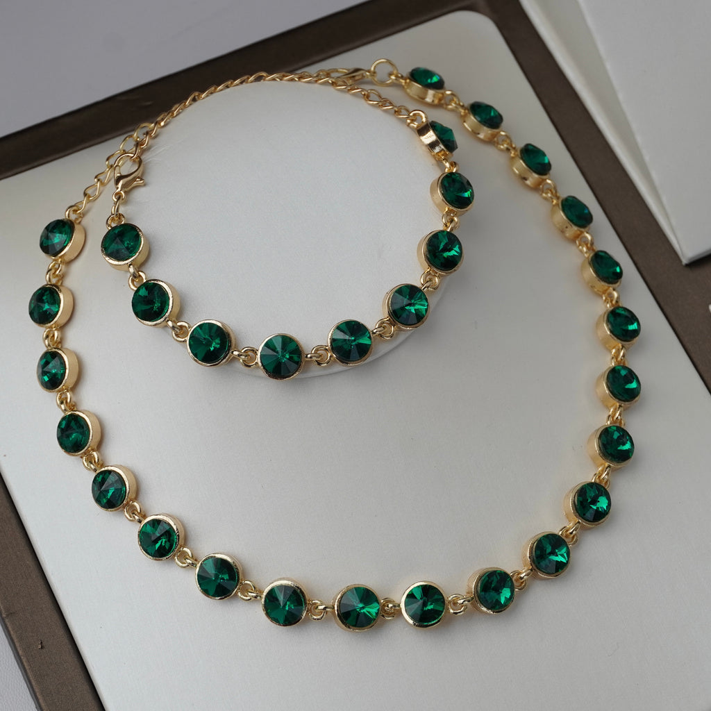 Emerald gem set