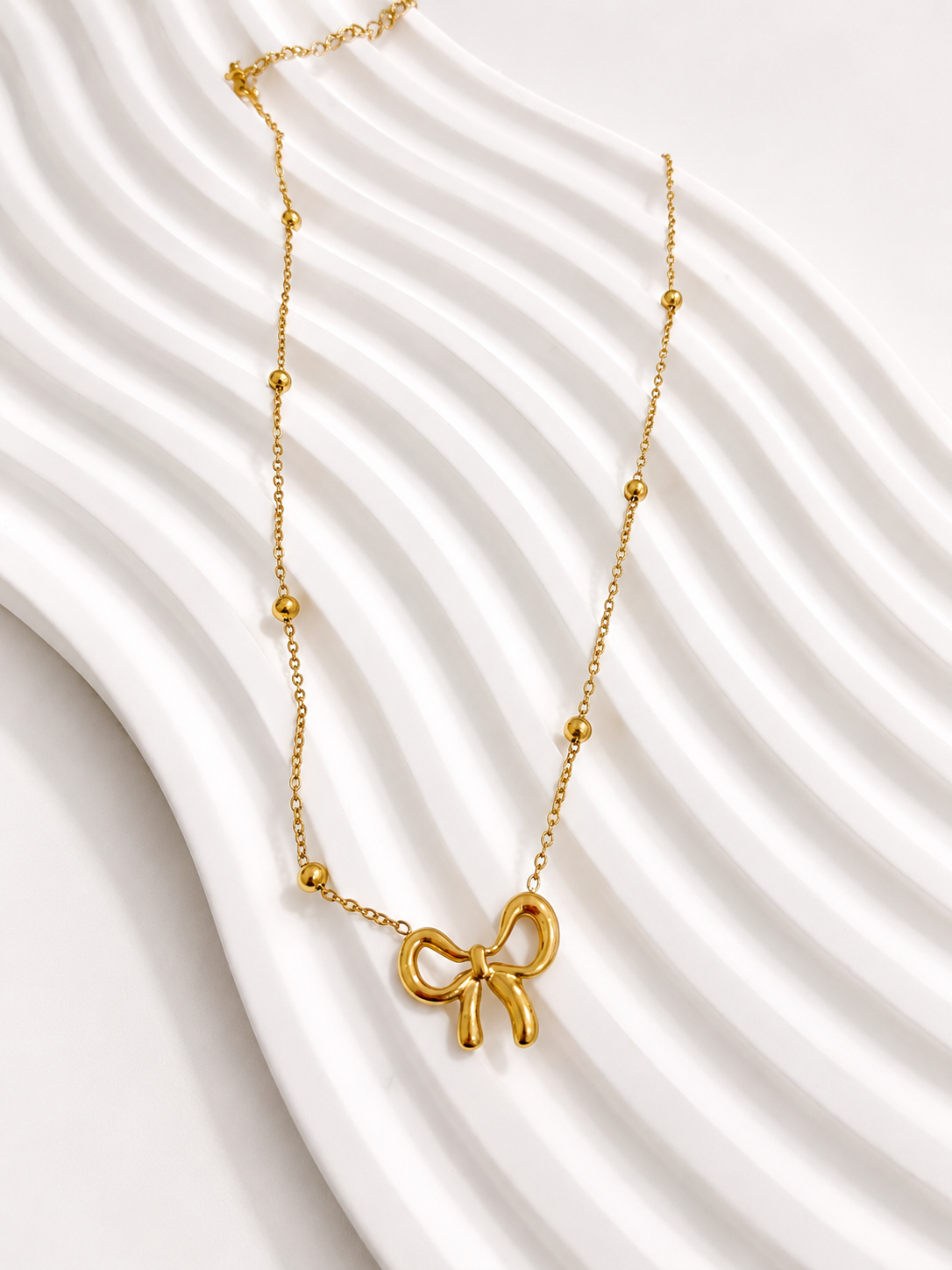Lily darling bow stainless necklace