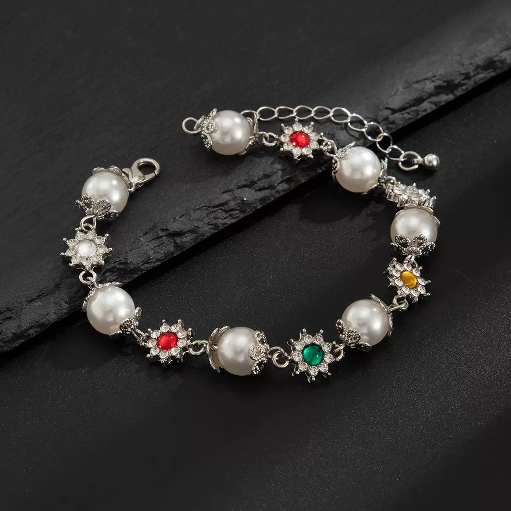 Vintage pearl bracelet