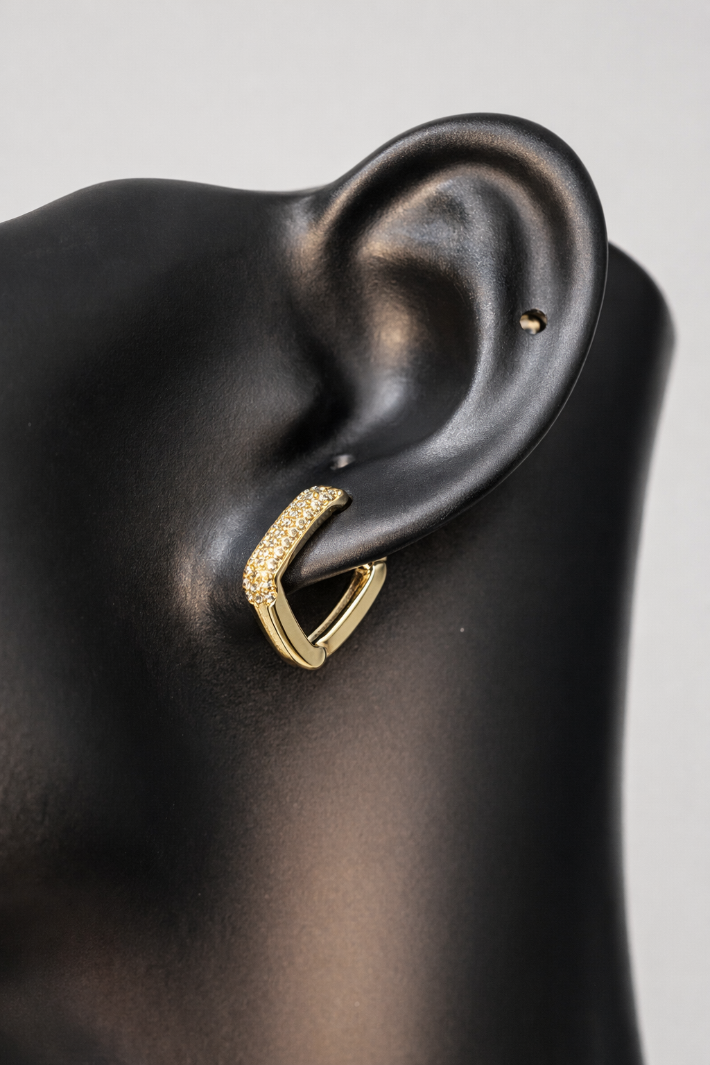Icon Gold Sculpted Huggies