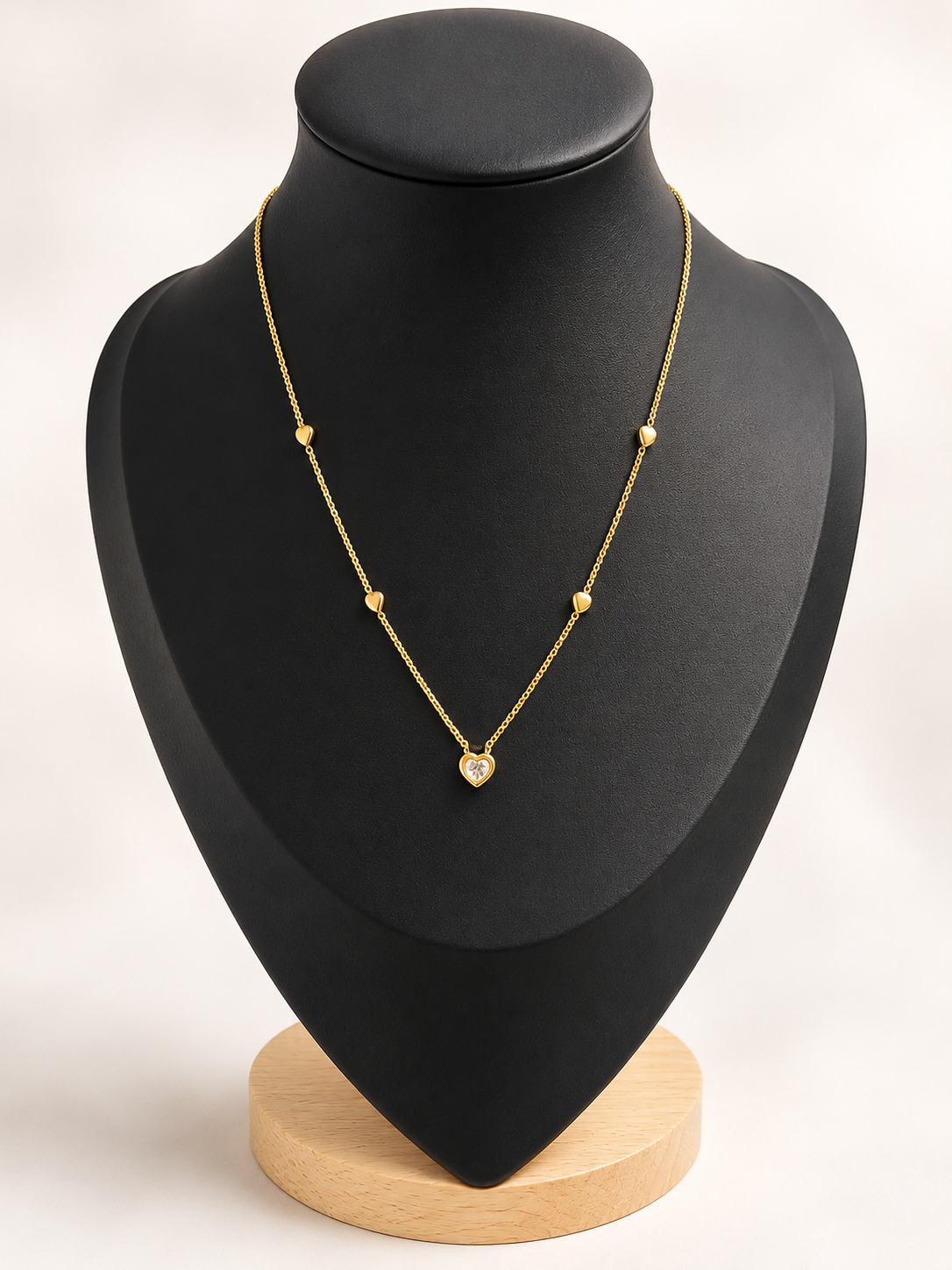Lily orbit hear stainless necklace
