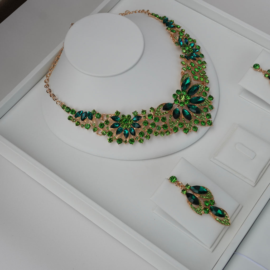 The Verde royal set