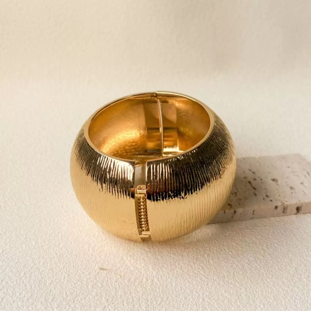 Large textured sphere bangle
