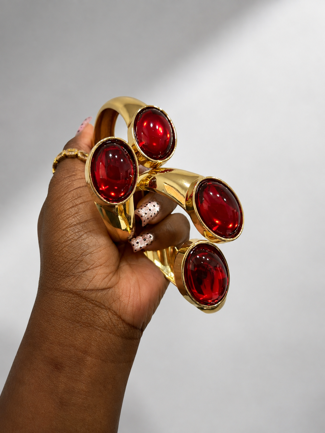 Scarlet aura bangle
