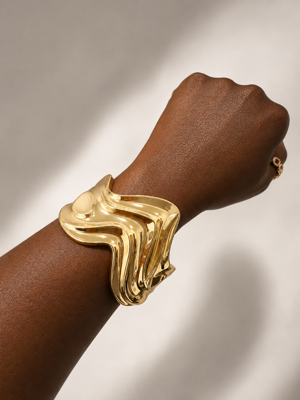 Molten muse bangle