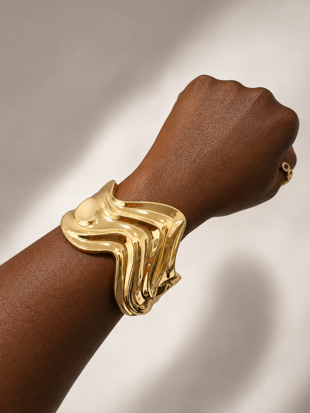 Molten muse bangle