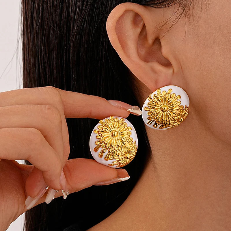 Flower embossed earring